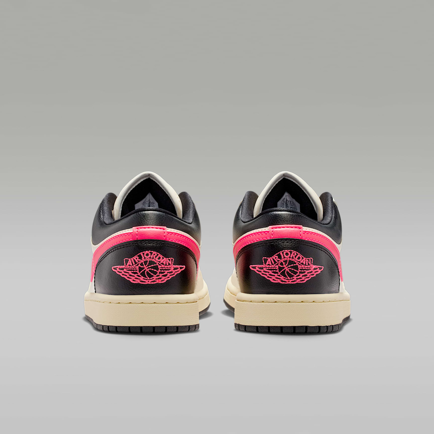 Air Jordan 1 Low Damenschuh – Pale Ivory/Schwarz/Muslin/Racer Pink