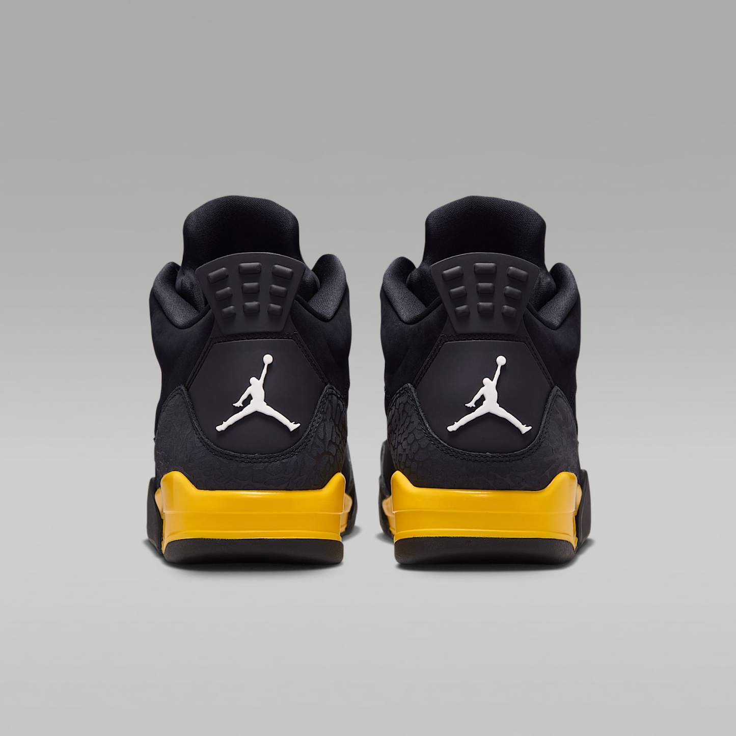 Jordan Son of Mars Low Herrenschuh – Schwarz/Tour Yellow/Dark Smoke Grey/Weiß