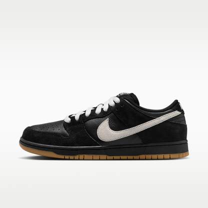 Nike SB Dunk Low Pro Skateboardschuh – Schwarz/Schwarz/Gum Light Brown/Weiß