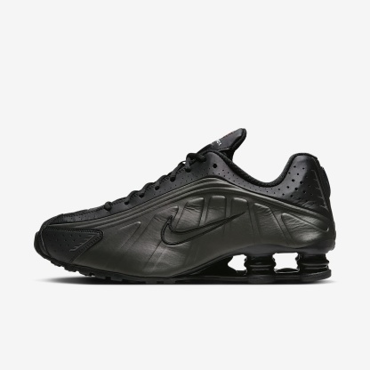 Nike Shox R4 Schuh (Herren) – Schwarz/Schwarz/Bright Crimson/Schwarz