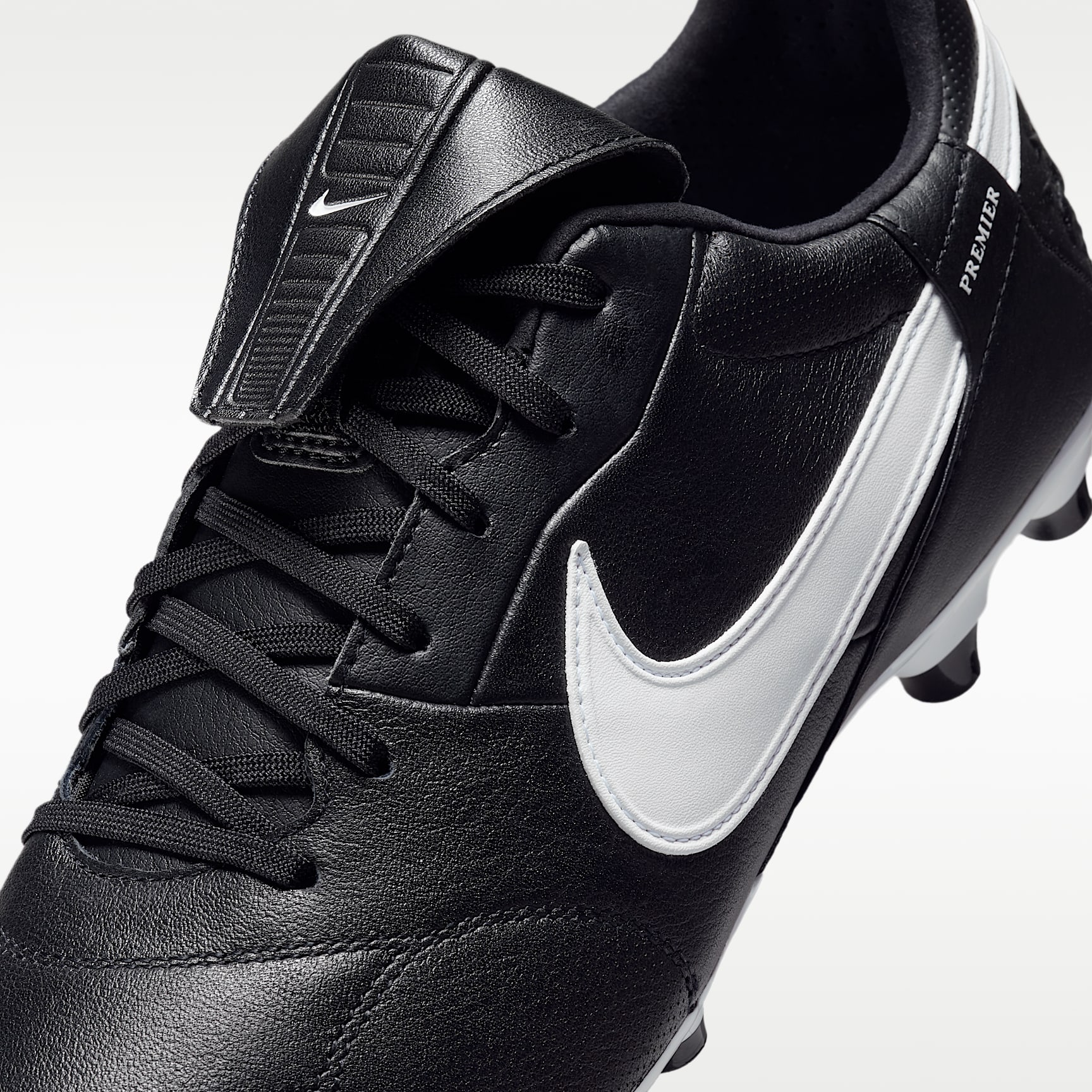 Nike Premier 3 FG Low-Top Fußballschuh – Schwarz/Weiß