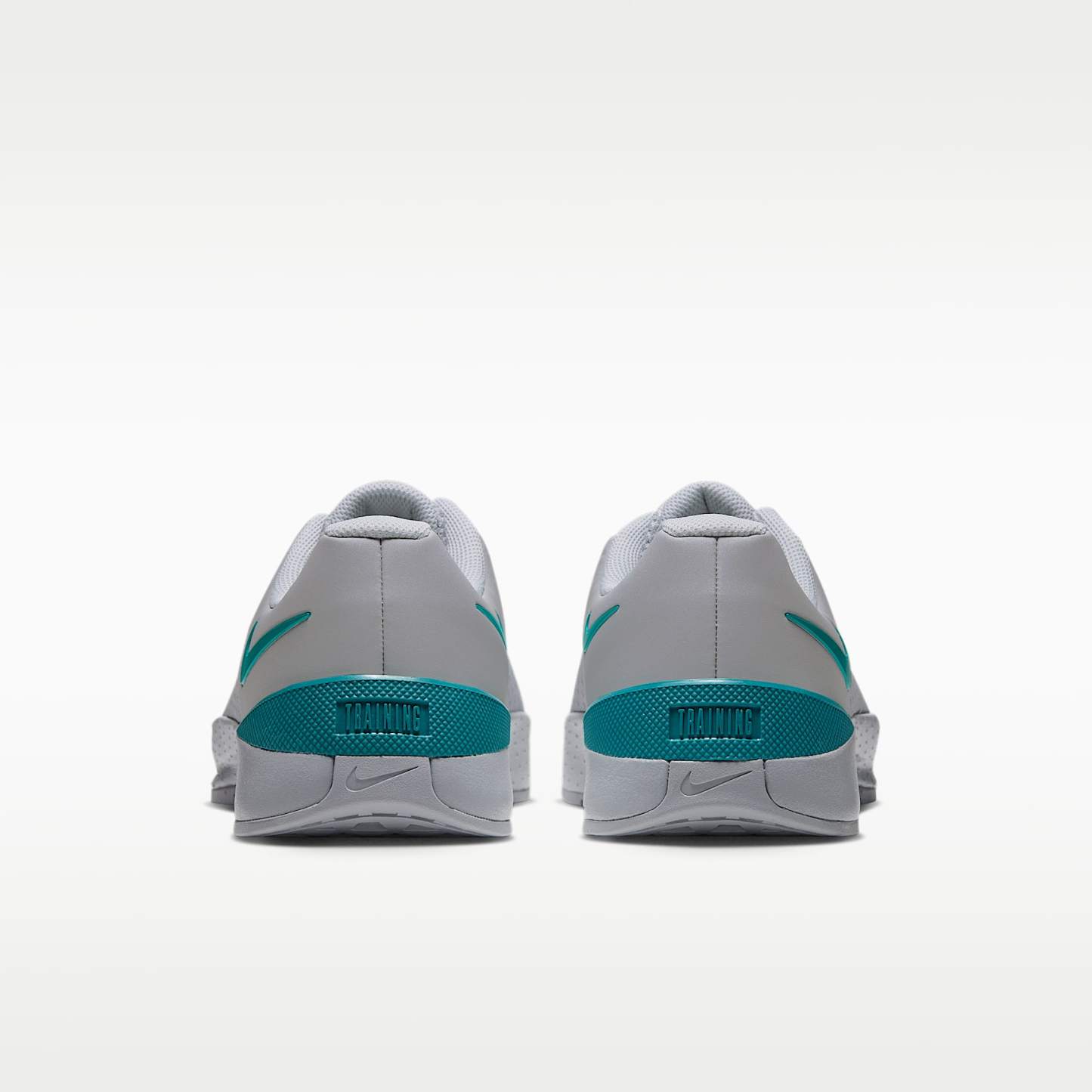 Nike MC Trainer 4 Trainingsschuh (Herren) – Grey Fog/Light Smoke Grey/Energy