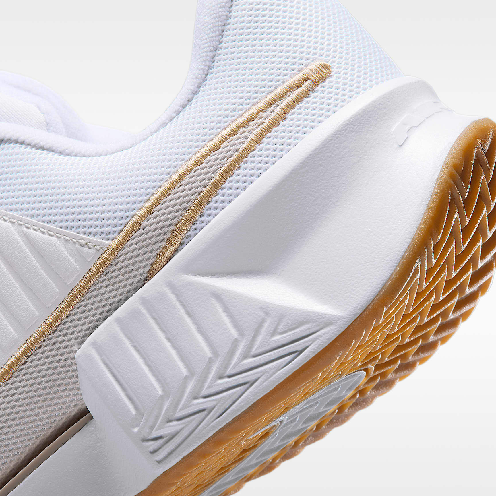 Nike Zoom GP Challenge Pro Clay Court-Tennisschuhe für Herren – Weiß/Summit White/Linen/Light Orewood Brown