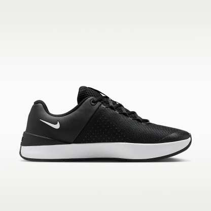Nike MC Trainer 4 Trainingsschuh (Damen) – Schwarz/Weiß