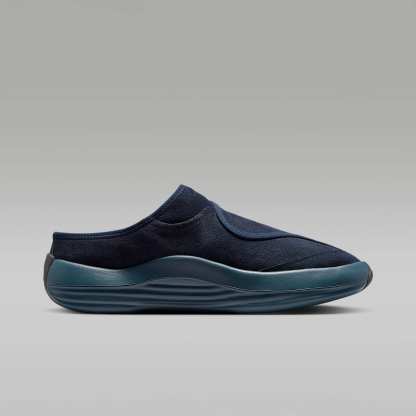 Jordan Future Mules (Herren) – Dark Obsidian/Blue Fox/Picante Red