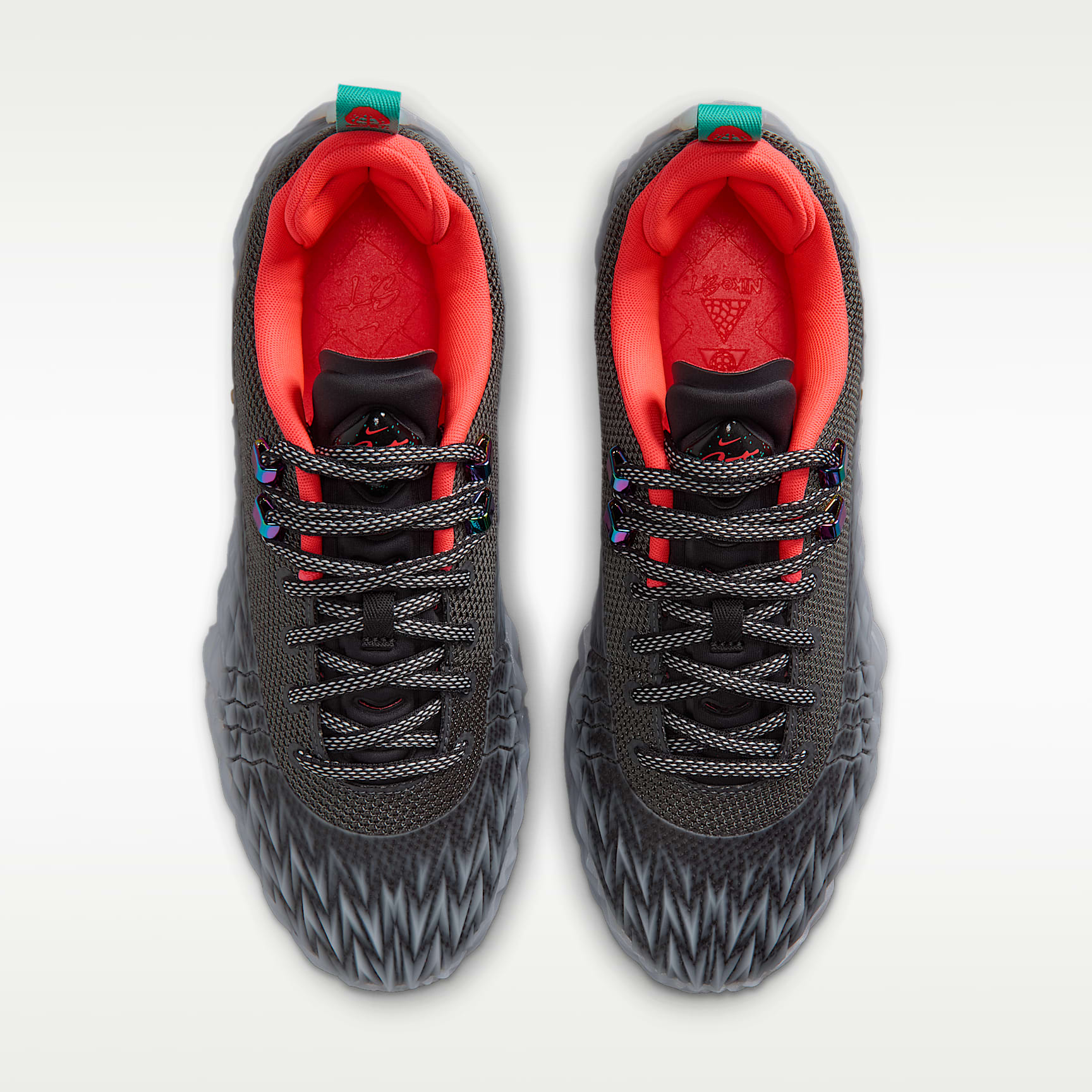 Nike S.T. Charge Basketballschuh – Iron Grey/Photon Dust/Hyper Pink/Metallic Gold