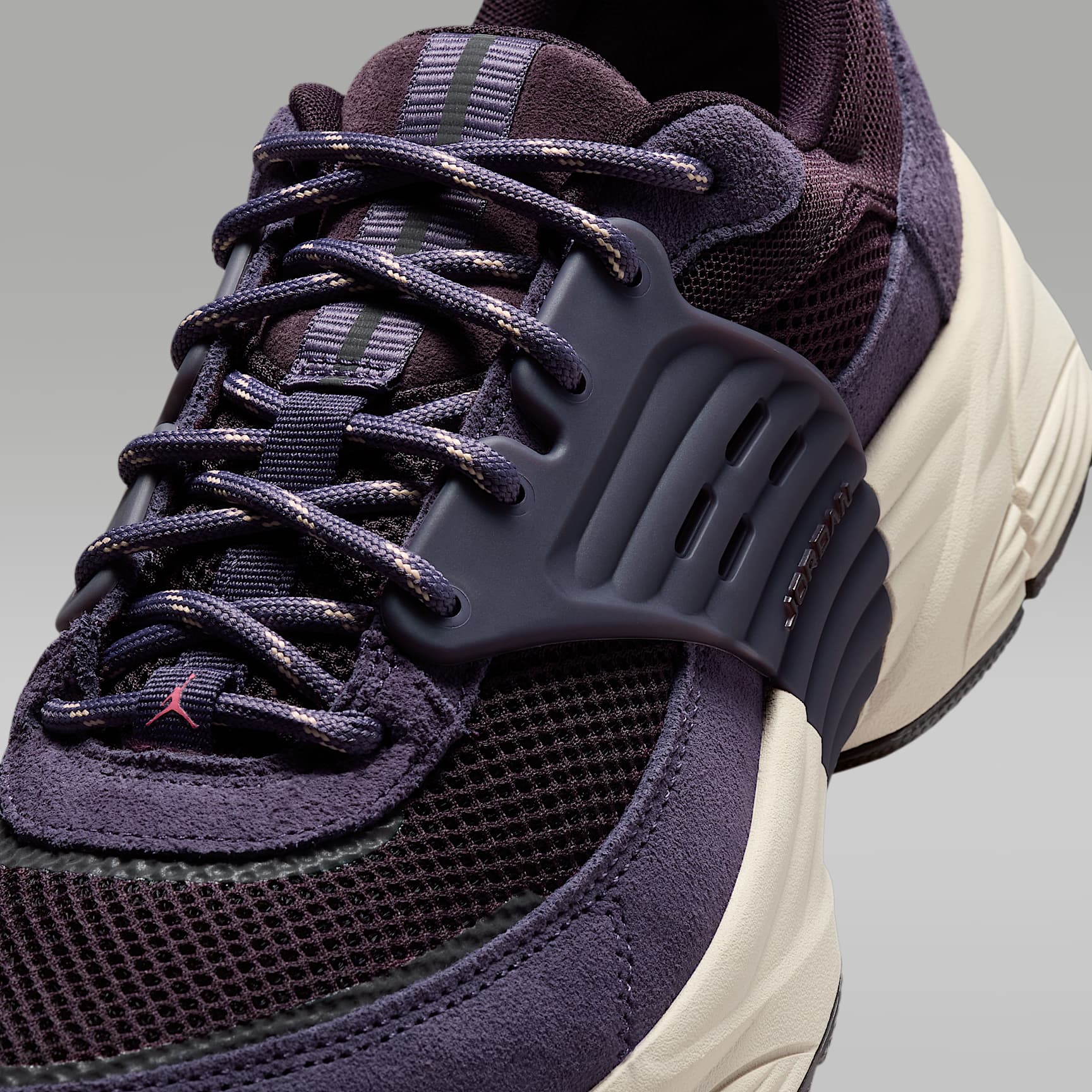 Jordan Trunner O/S Schuhe (Herren) – Burgundy Ash/Dark Raisin/Birch/Pinksicle