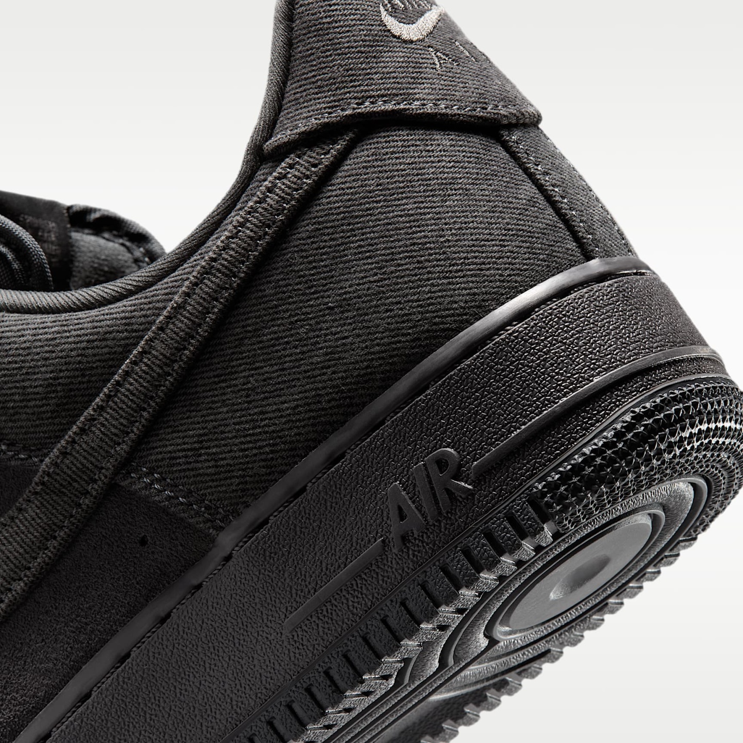Air Force 1 '07 LV8 „Denim“ Schuh (Herren) – Anthracite/Medium Ash/Metallic Silver/Anthracite