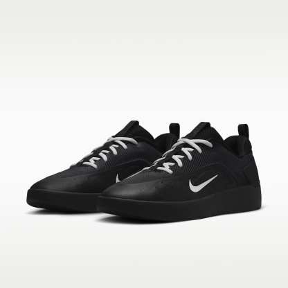 Nike SB Zoom Nyjah 4 Skateboardschuh – Schwarz/Schwarz/Weiß/Weiß
