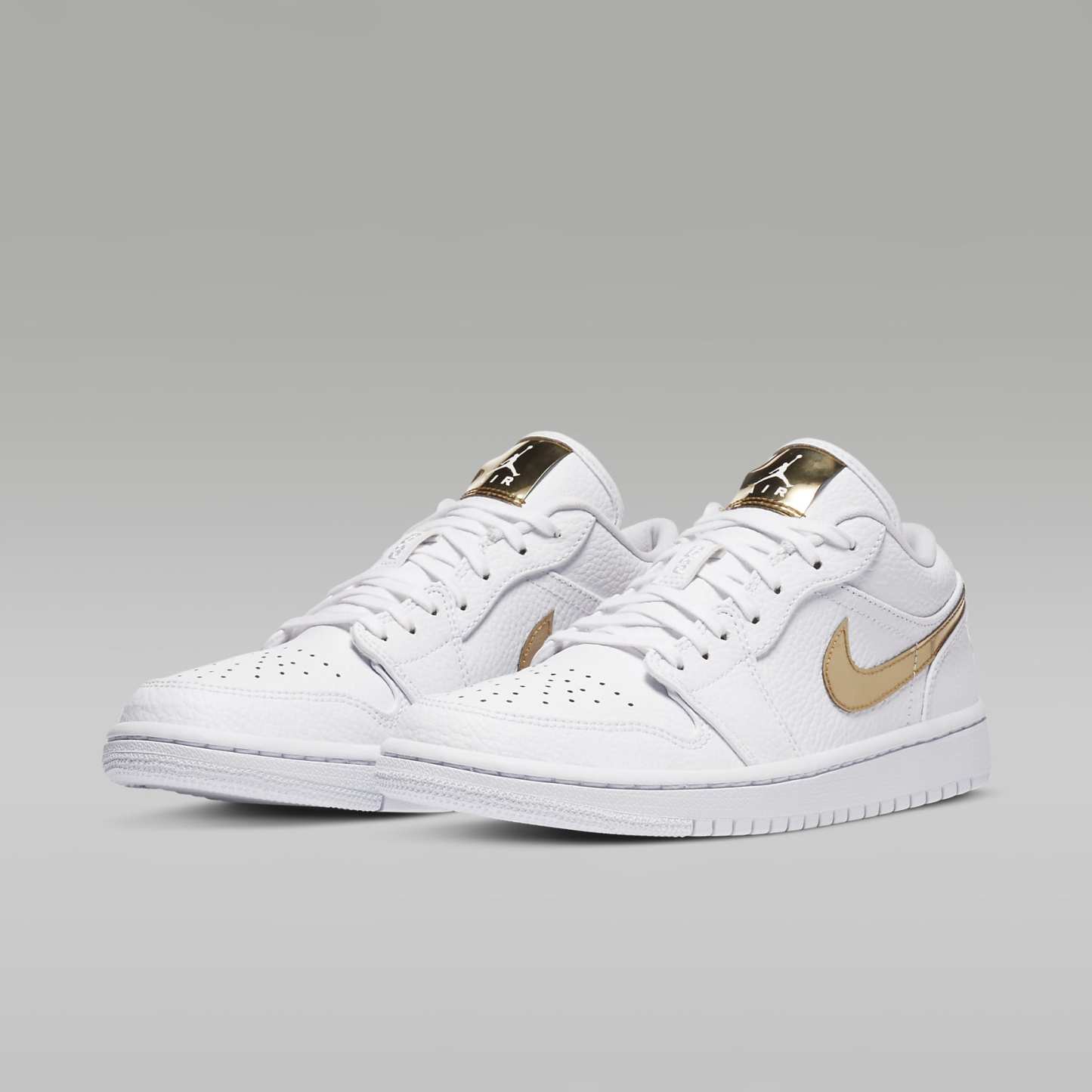 Air Jordan 1 Low SE Damenschuh – Weiß/Weiß/Metallic Gold
