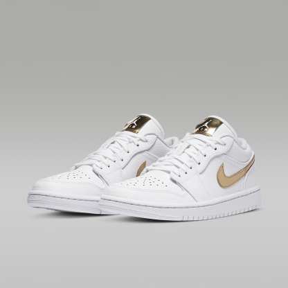Air Jordan 1 Low SE Damenschuh – Weiß/Weiß/Metallic Gold