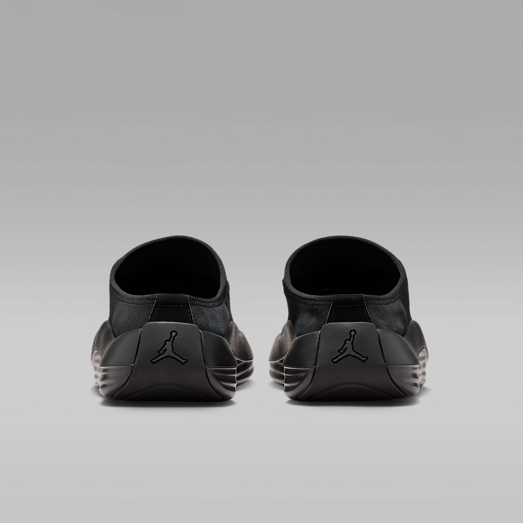 Jordan Future Mules (Herren) – Schwarz/Dark Smoke Grey