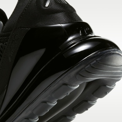 Nike Air Max 270 Herrenschuh – Schwarz/Schwarz/Schwarz