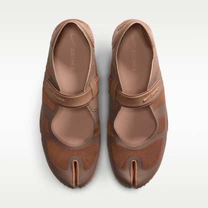 NikeSKIMS Rift Mesh Schuh (Damen) – Archaeo Brown/Infinite Sable/Desert Dust/Archaeo Brown
