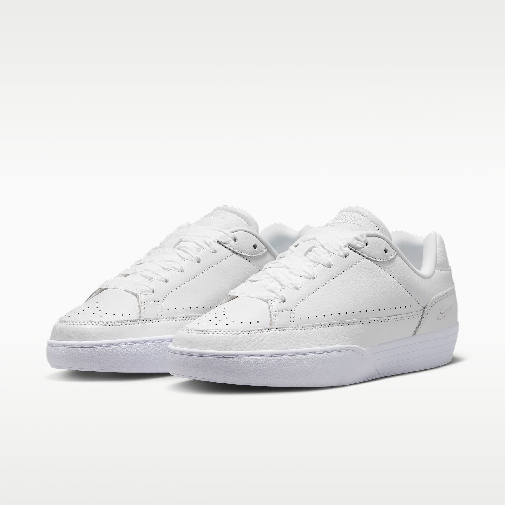 Nike Tennis Centre Damenschuh – Weiß/Court Purple/Gorge Green/Weiß