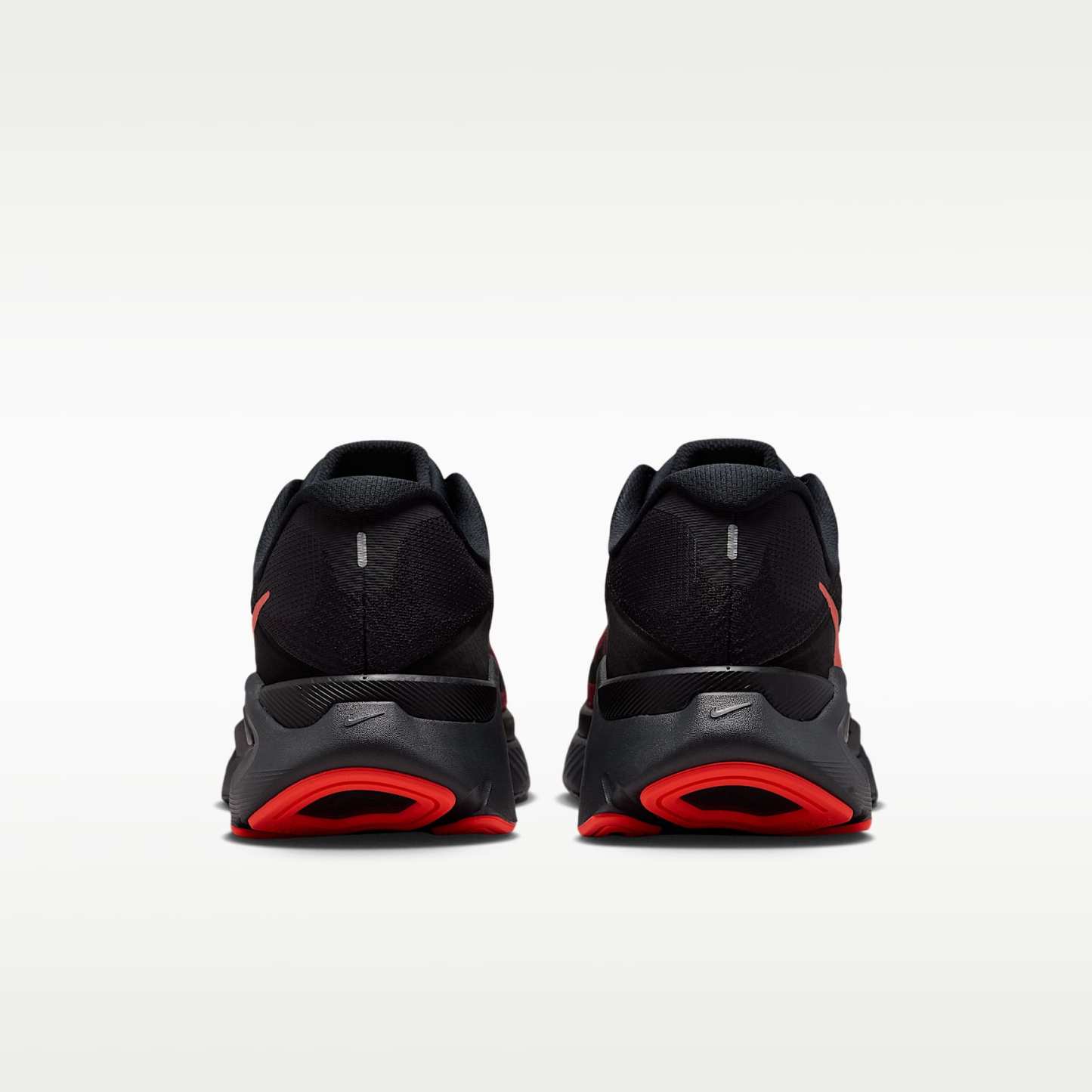 Nike Structure Plus Straßenlaufschuh (Herren) – Schwarz/University Red/Dark Smoke Grey/Bright Crimson