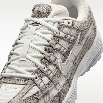 Nike P-6000 SE Schuh (Damen) – Off White/Schwarz/Cool Grey/Metallic Silver