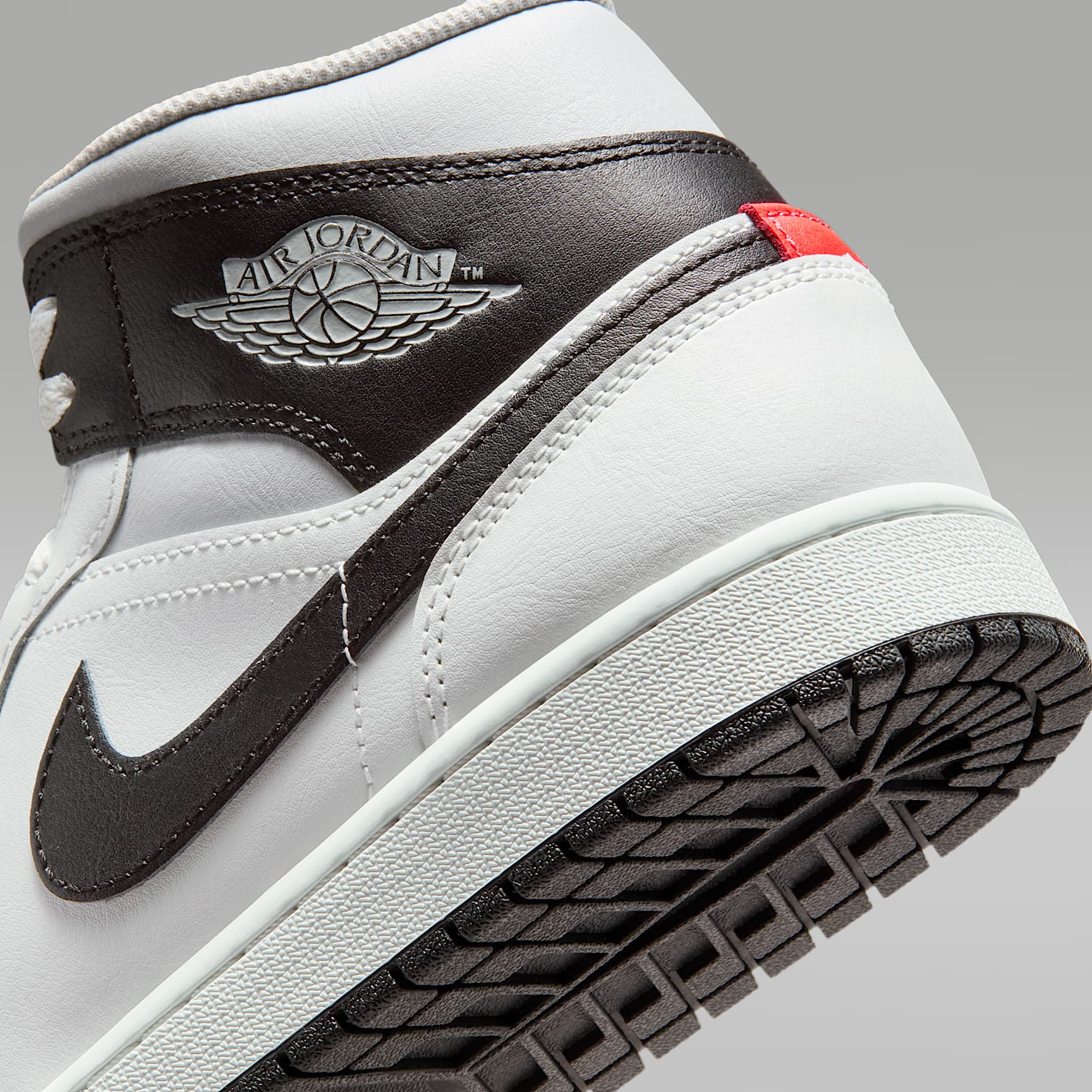 Air Jordan 1 Mid Herrenschuh – Summit White/Neutral Grey/Infrared 23/Schwarz