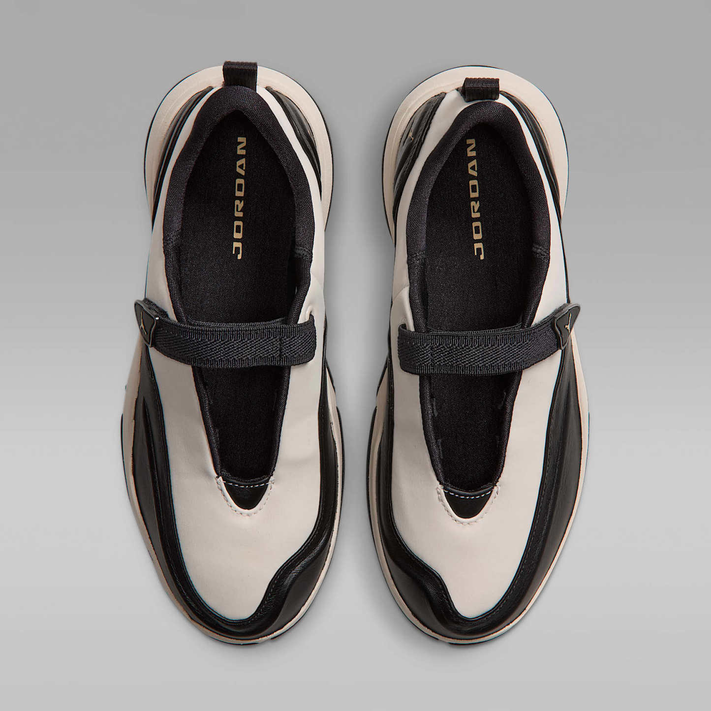 Jordan Pointe Schuh (Damen) – Schwarz/Chalk/Flat Gold Star