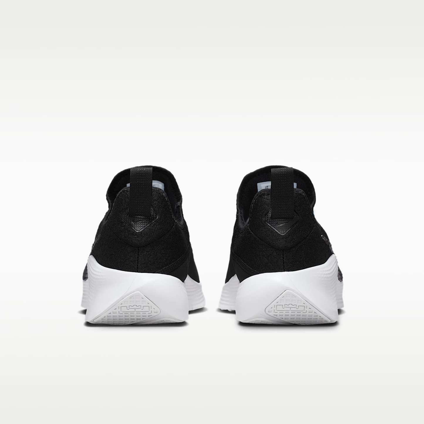 LeBron TR 1 Workout-Schuh (Herren) – Schwarz/Weiß/Schwarz