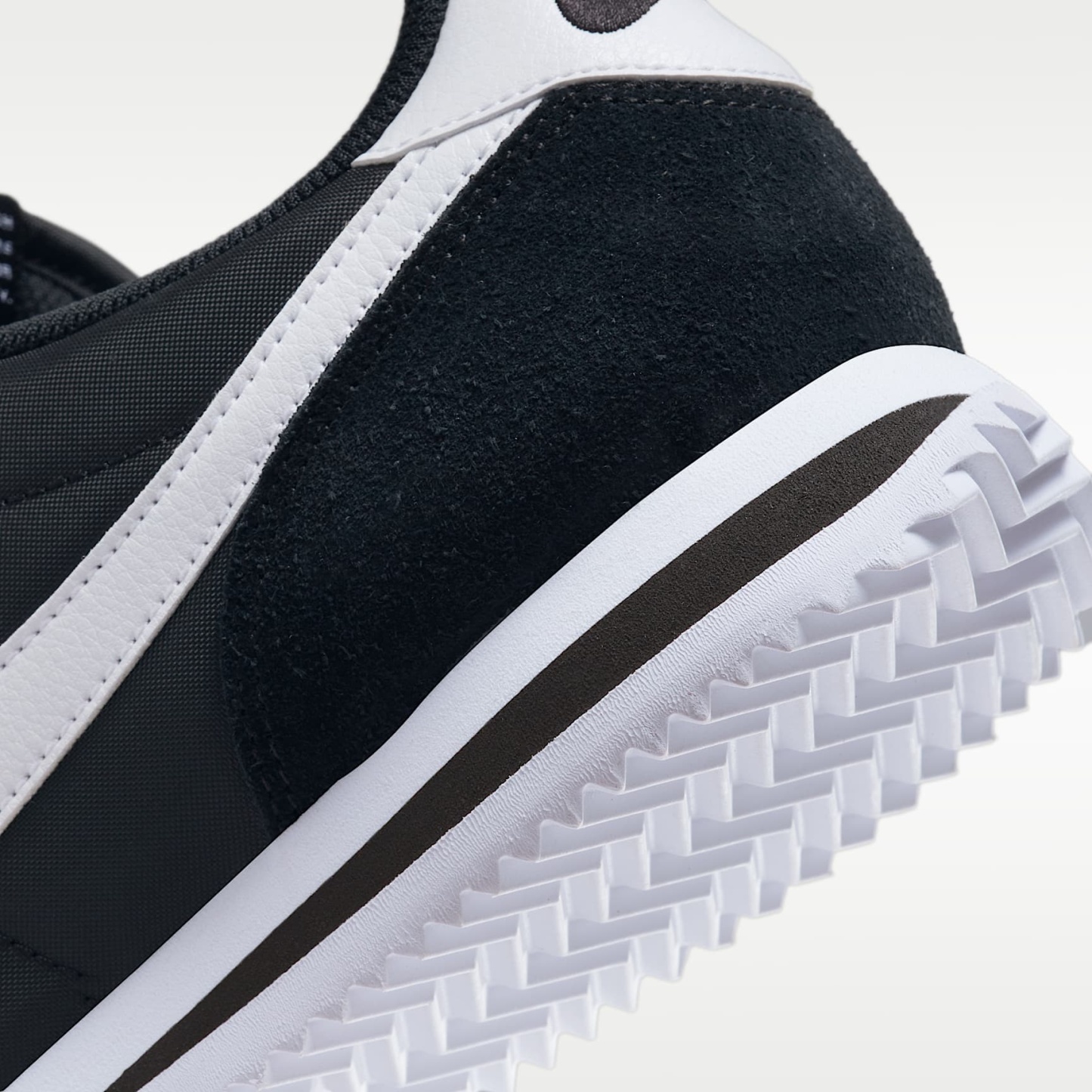Nike Cortez Textile Schuh (Damen) – Schwarz/Weiß