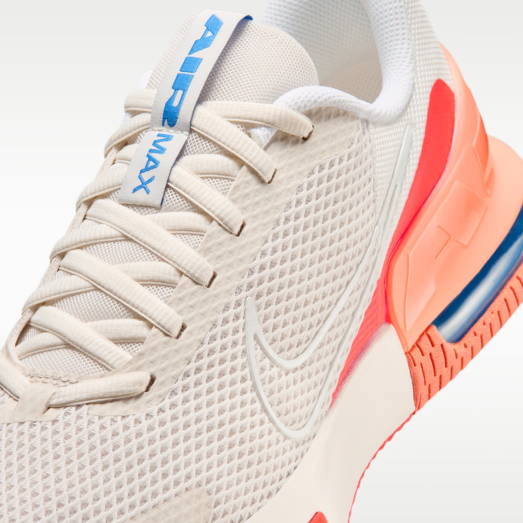 Nike Air Max Alpha Trainer 6 Workout-Schuh (Herren) – Phantom/Orange Pulse/Summit White/Weiß