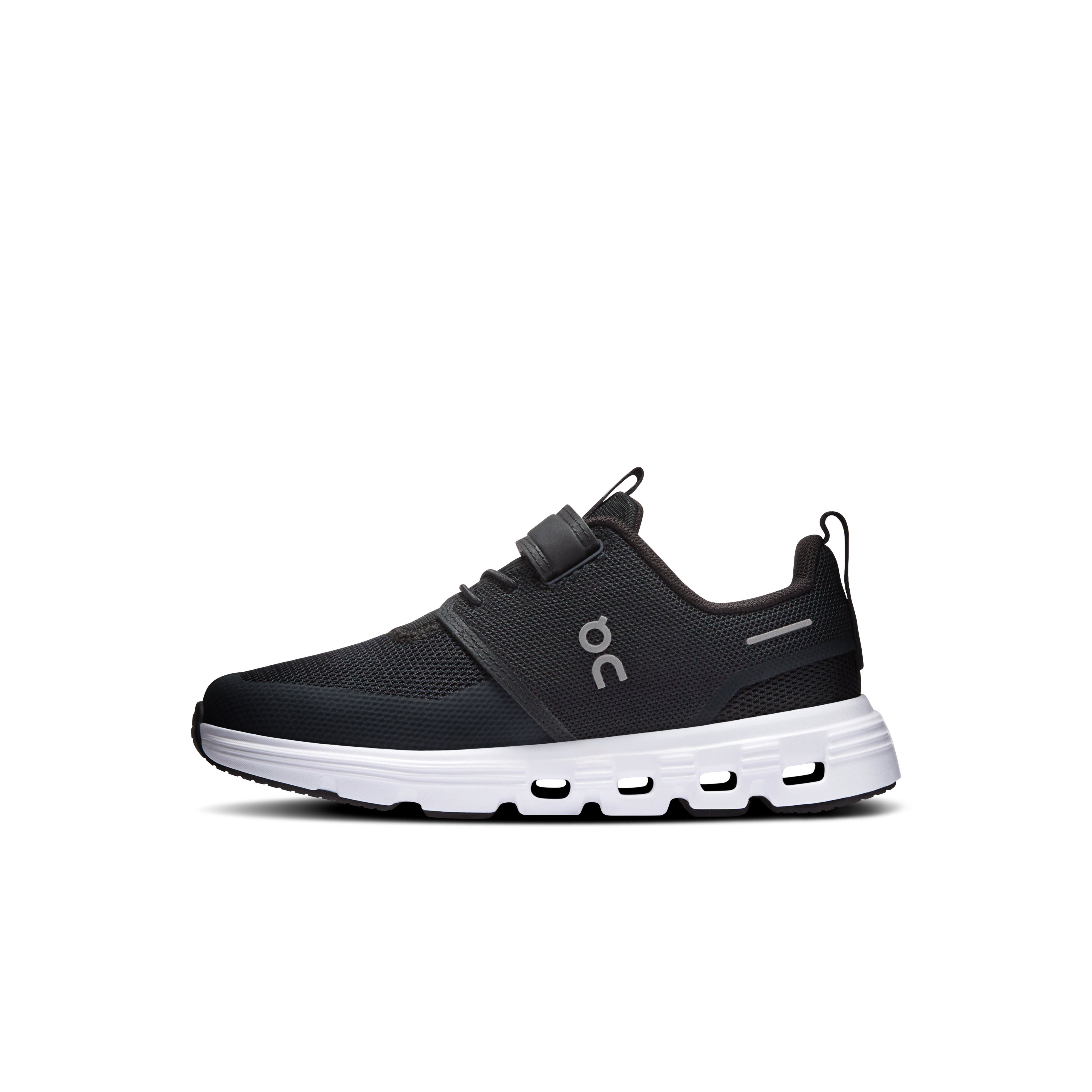 Cloud Play 2 – Black | White