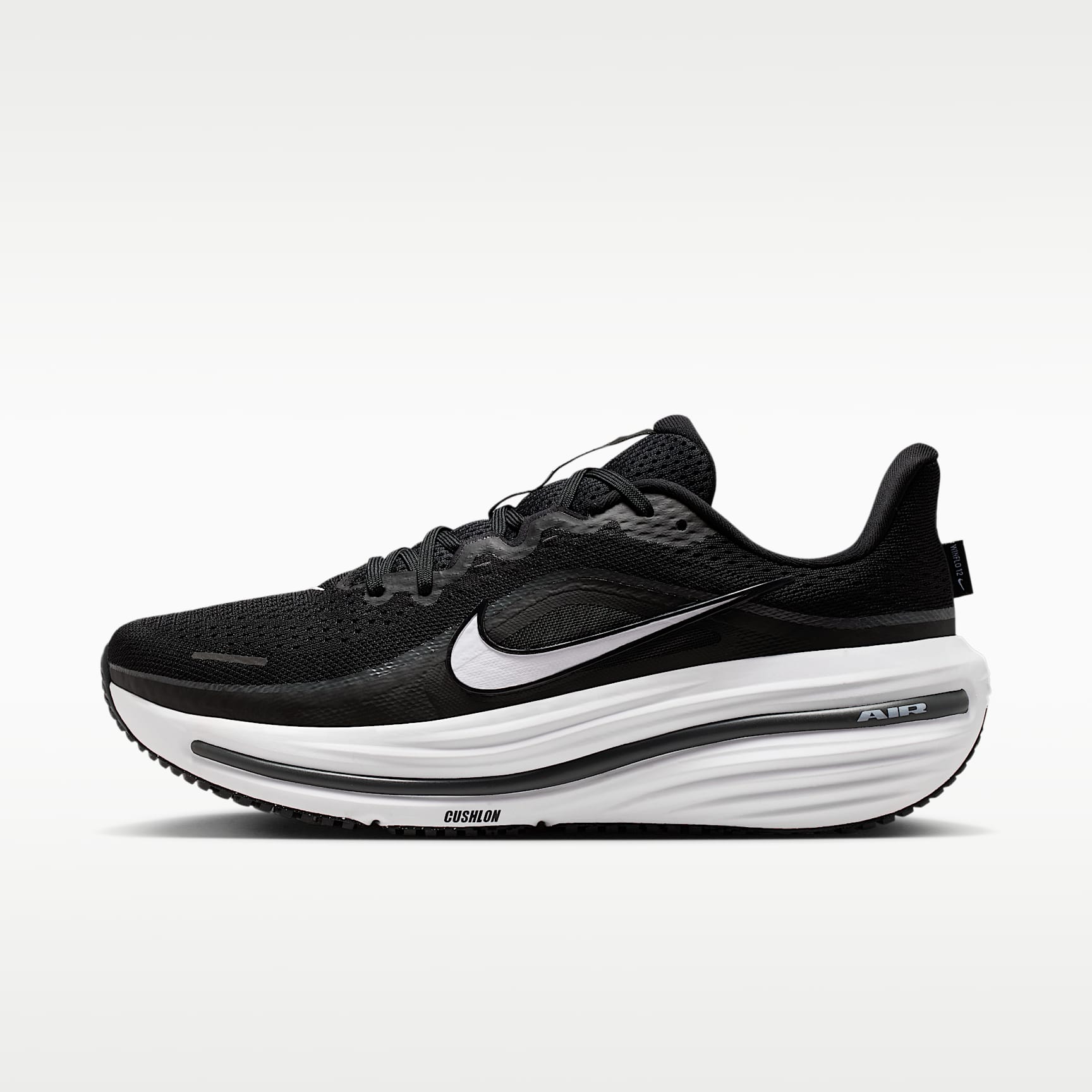 Nike Winflo 12 Straßenlaufschuh (Herren) – Schwarz/Dark Smoke Grey/Weiß