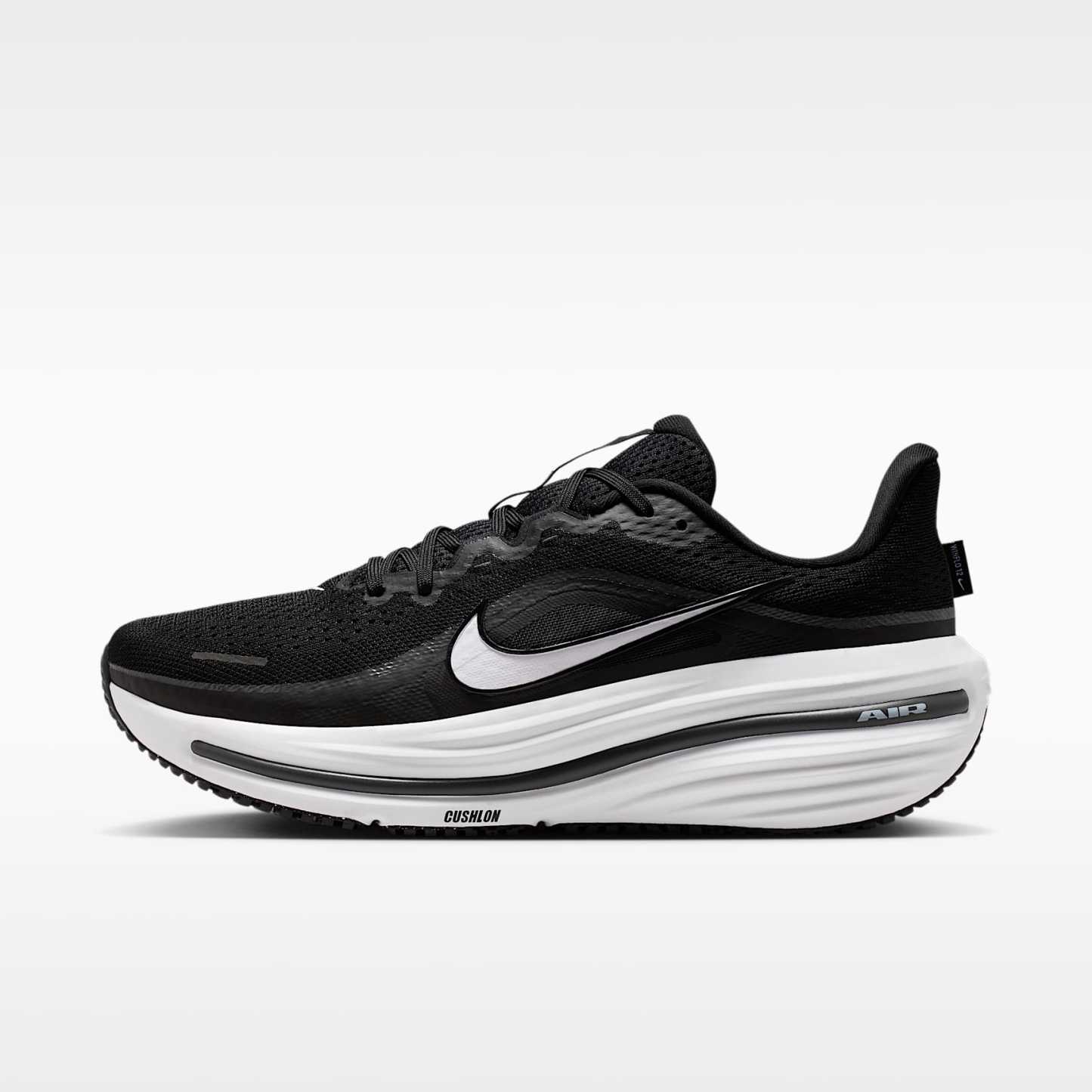 Nike Winflo 12 Straßenlaufschuh (Herren) – Schwarz/Dark Smoke Grey/Weiß