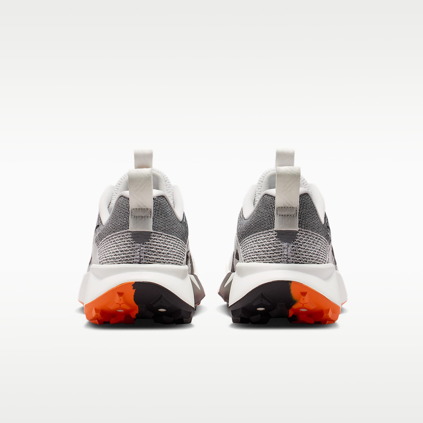 Nike Wildhorse 10 Traillaufschuh (Damen) – Summit White/Safety Orange/Phantom/Schwarz