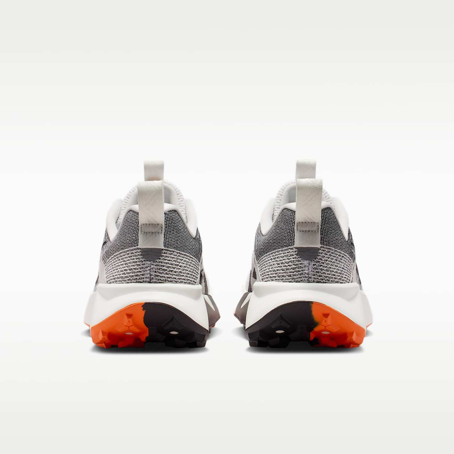 Nike Wildhorse 10 Traillaufschuh (Damen) – Summit White/Safety Orange/Phantom/Schwarz