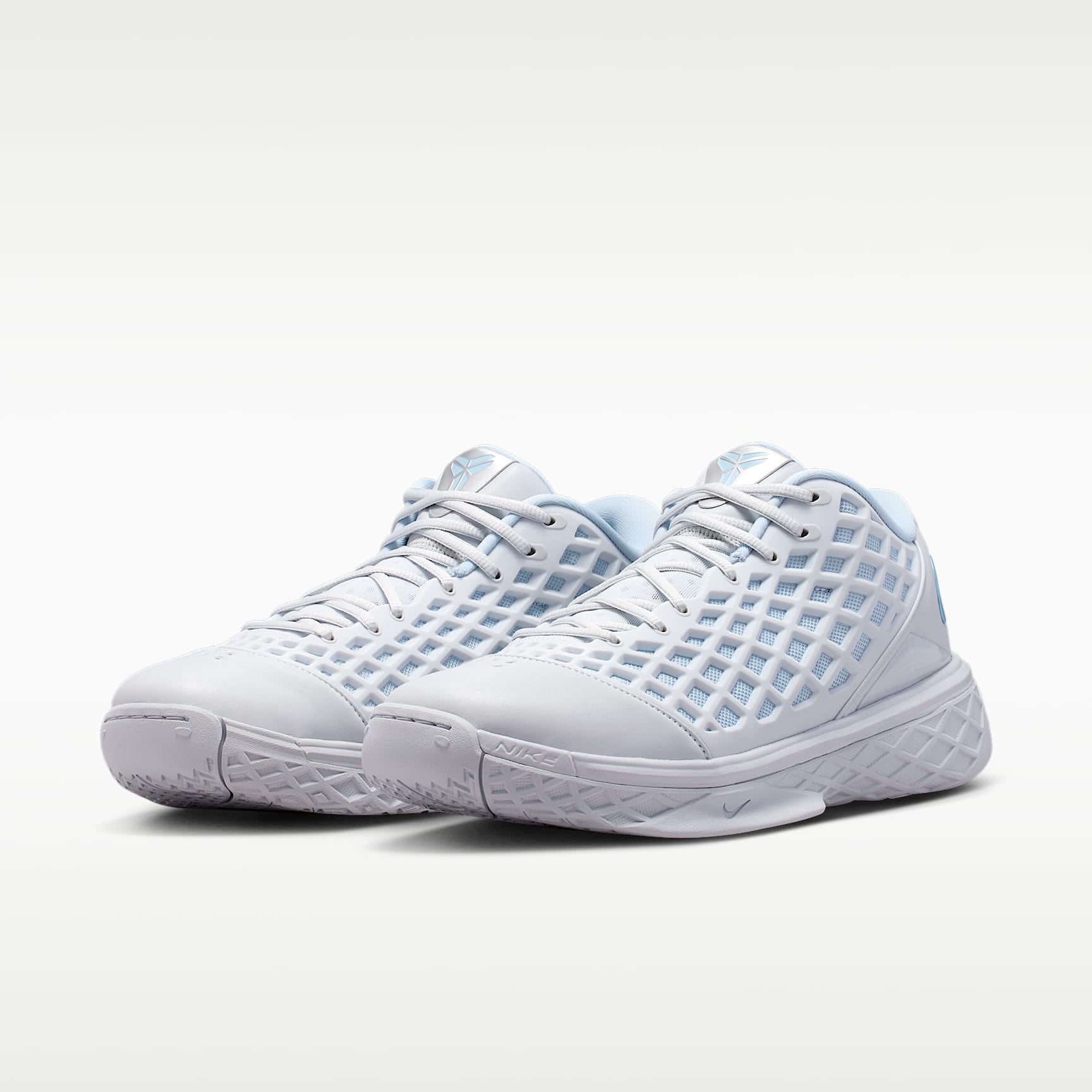 Kobe III Low Protro Herren-Basketballschuh – Pure Platinum/Armory Blue