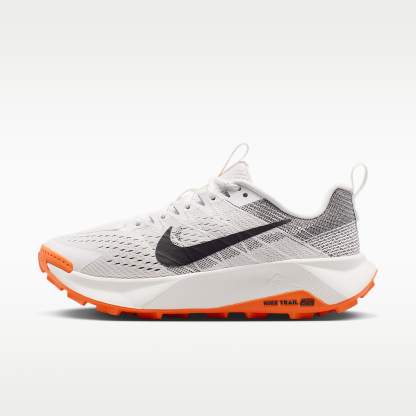 Nike Wildhorse 10 Traillaufschuh (Damen) – Summit White/Safety Orange/Phantom/Schwarz