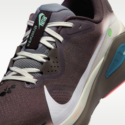Nike Structure 26 Straßenlaufschuh (Herren) – Baroque Brown/Ironstone/Sea Glass/Weiß