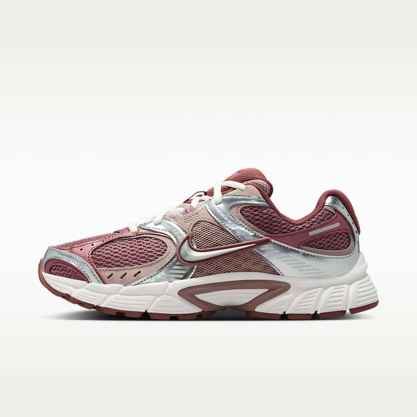 Nike V5 RNR Schuh mit reflektierenden Akzenten (Damen) – Smokey Mauve/Red Sepia/Malt/Metallic Silver