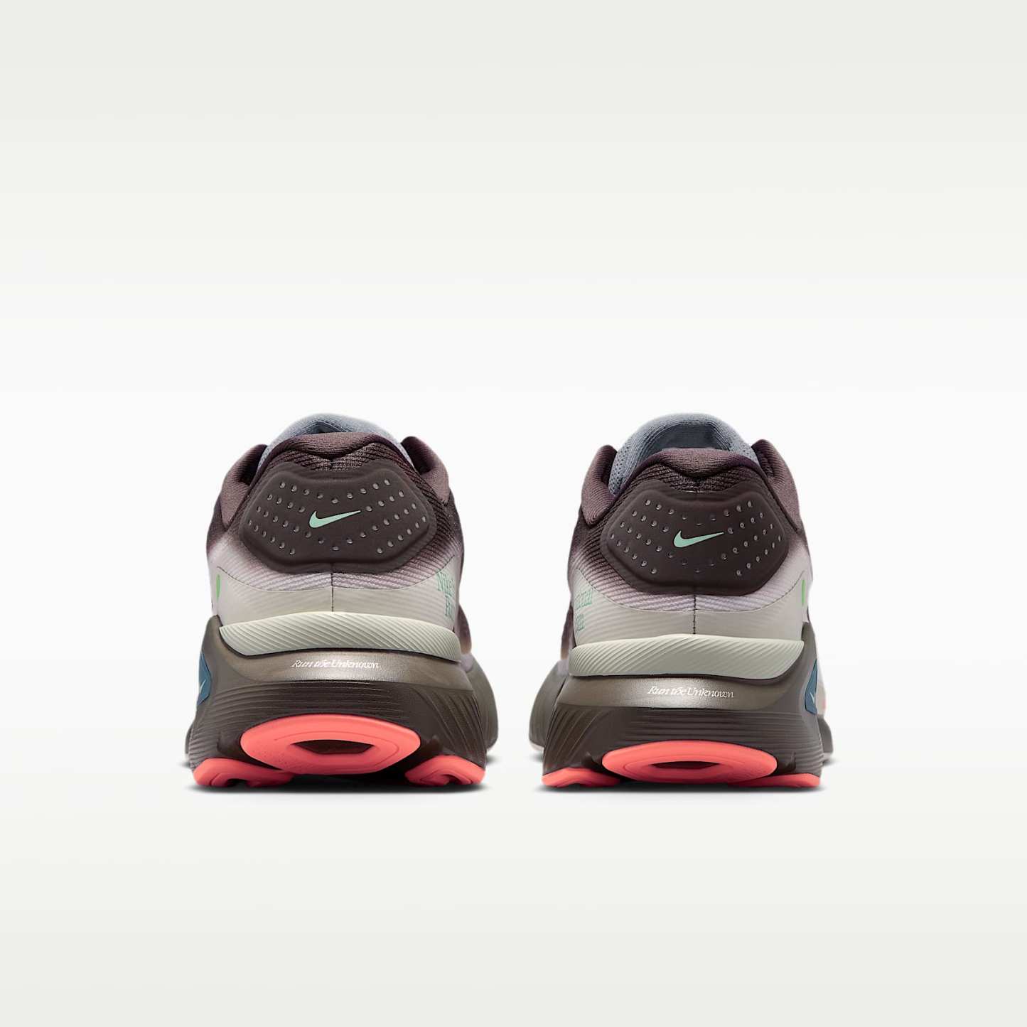 Nike Structure 26 Straßenlaufschuh (Herren) – Baroque Brown/Ironstone/Sea Glass/Weiß
