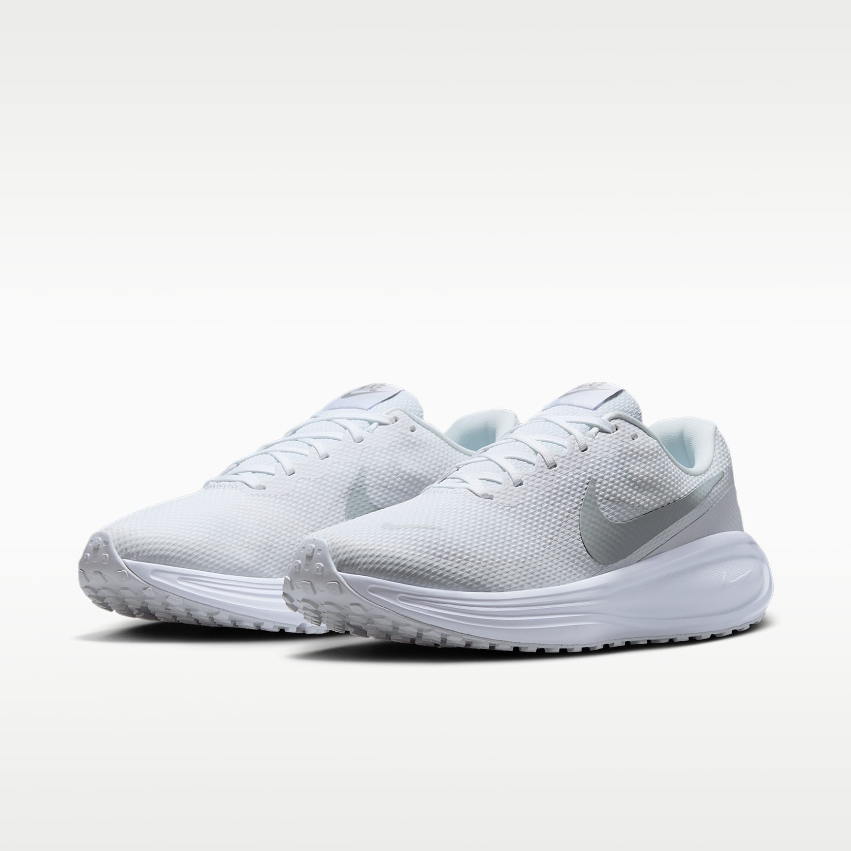 Nike Revolution 8 Straßenlaufschuh (Herren) – Weiß/Pure Platinum