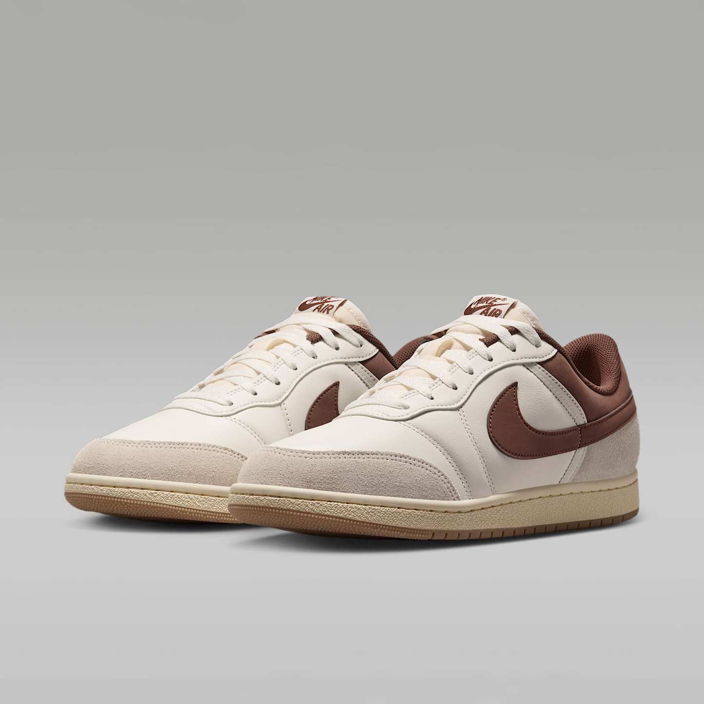 Air Jordan Skyline Low LE Schuh (Herren) – Sail/Light Orewood Brown/Muslin/Fauna Brown