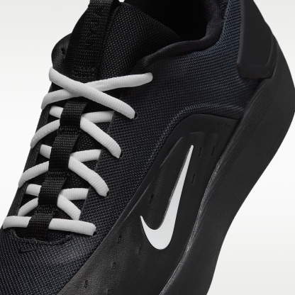 Nike SB Zoom Nyjah 4 Skateboardschuh – Schwarz/Schwarz/Weiß/Weiß