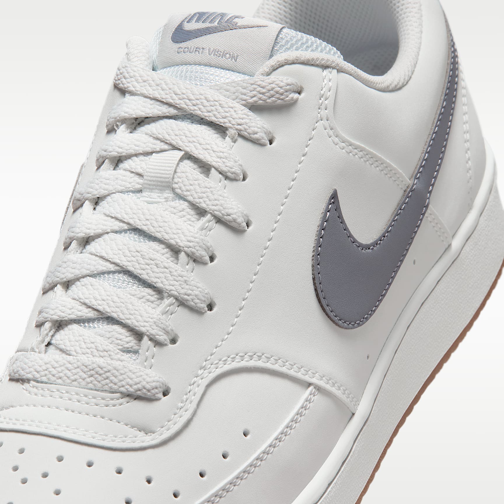Nike Court Vision Low Herrenschuh – Off White/Gum Medium Brown/Stealth