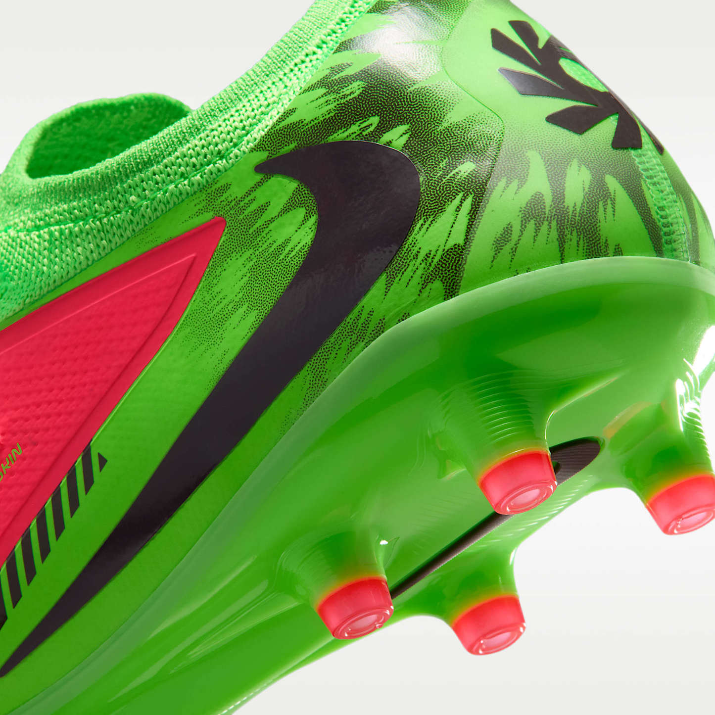 Nike Phantom 6 Low Pro "Erling Haaland" Fußballschuh für Kunstrasen – Hot Punch/Green Strike/Schwarz