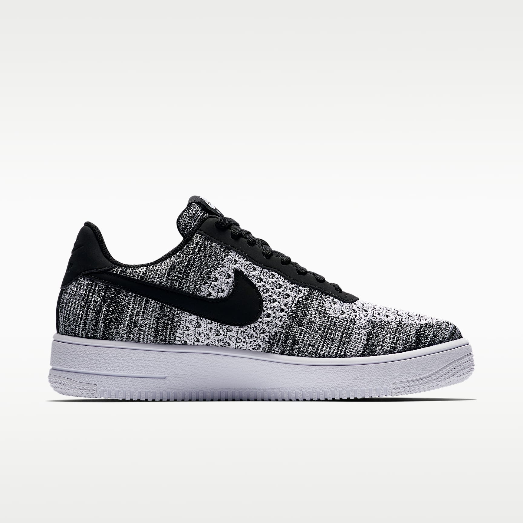 Nike Air Force 1 Flyknit 2.0 Schuh – Schwarz/Schwarz/Weiß/Pure Platinum