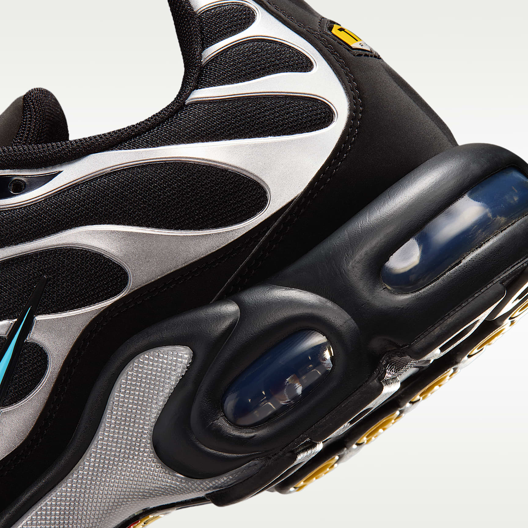 Nike Air Max Plus Premium "Scorpion" Schuh (Herren) – Schwarz/Chrome/Gamma Blue