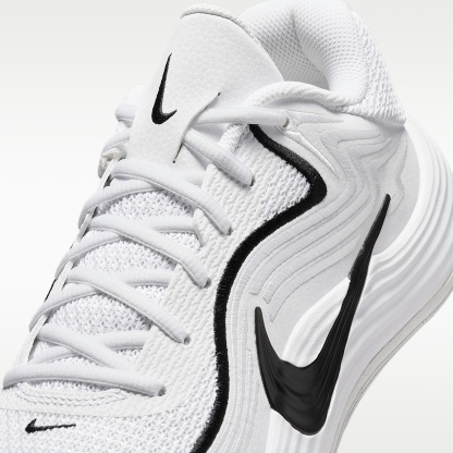 Nike Precision 8 Low Basketballschuh (Herren) – Weiß/Schwarz/Schwarz