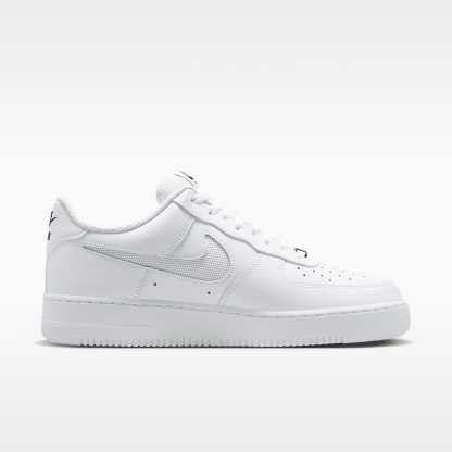 Nike Air Force 1 '07 LV8 Schuh (Herren) – Weiß/Schwarz/Reflect Silver