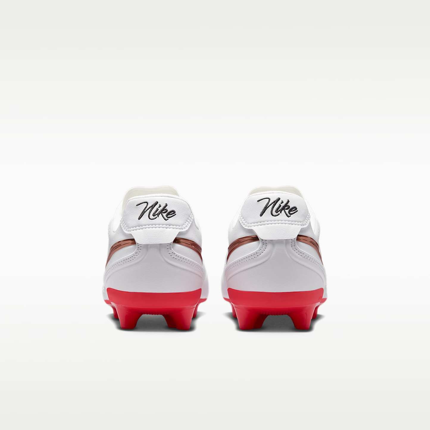 Nike Tiempo Ligera Pro Low-Top-Fußballschuh für Kunstrasen – Weiß/Bright Crimson/Blur