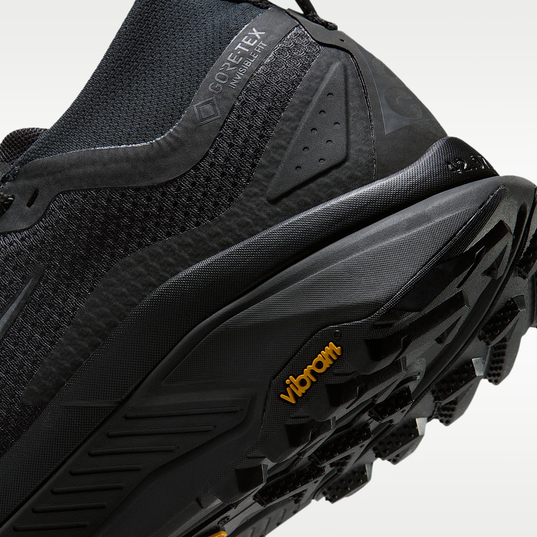 ACG Zegama Trail GORE-TEX wasserdichter Traillaufschuh (Herren) – Schwarz/Anthracite