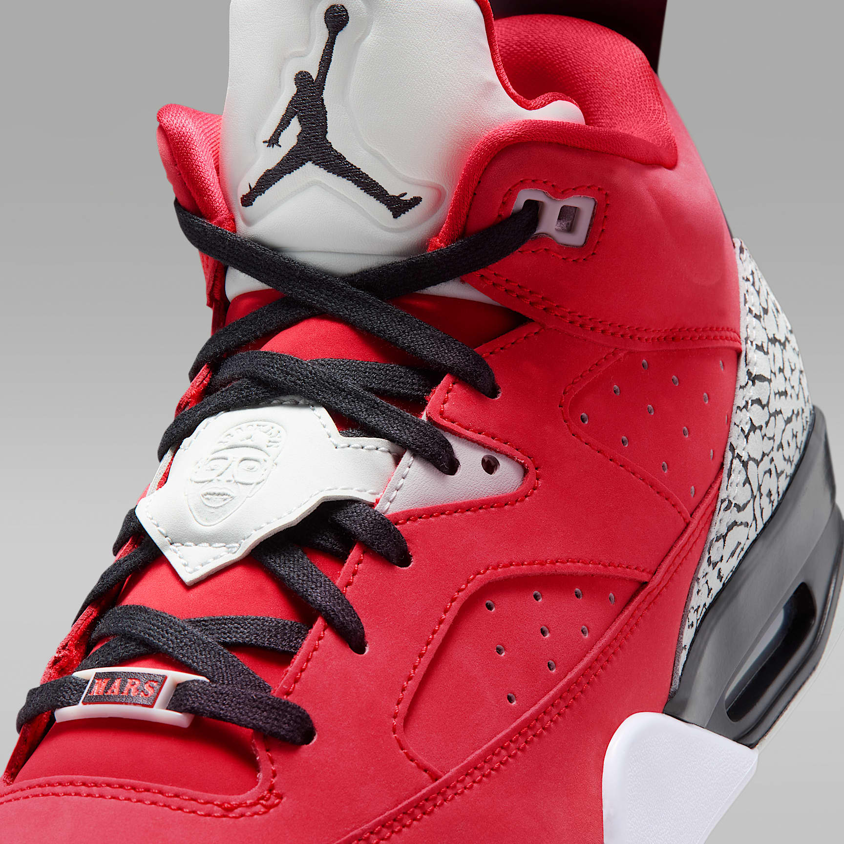 Jordan Son of Mars Low Herrenschuh – Fire Red/Grey Mist/Weiß/Schwarz