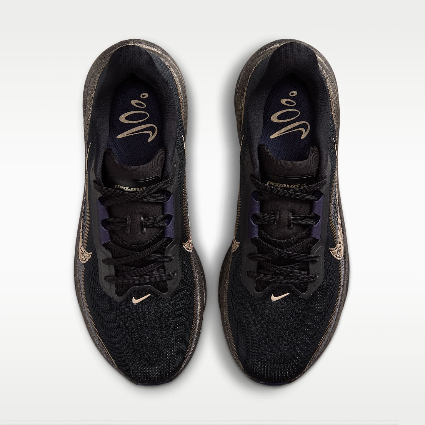 Nike Pegasus 42 "Keely Hodgkinson" Straßenlaufschuhe für Damen – Schwarz/Pitch Blue/Blackened Blue/Blur