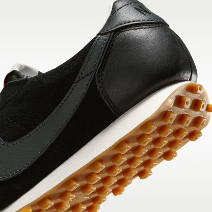 Nike LD-1000 Suede Schuh (Damen) – Schwarz/Sail/Gum Light Brown/Dark Smoke Grey